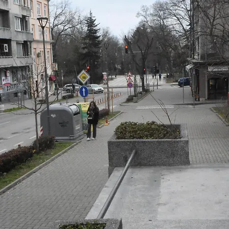 Sea / до морето *